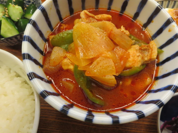 鶏肉のトマト煮