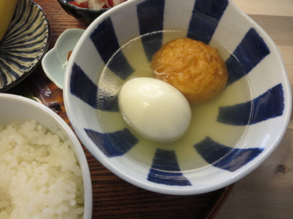 魚河岸揚げとゆでたまごのおでん風