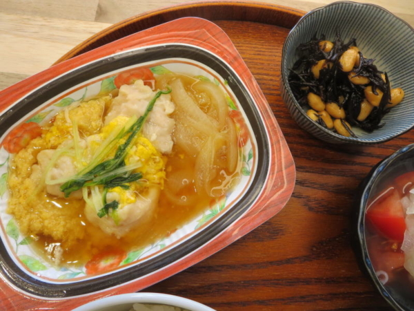 ふわふわ玉子の親子煮(京都はんなり一菜)、ひじき豆