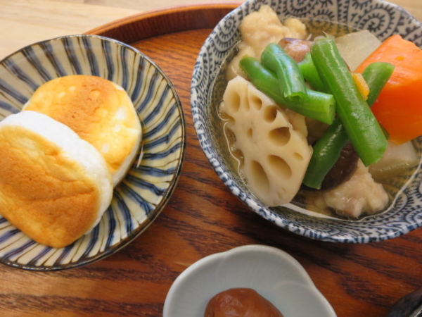 焼チーズはんぺん、鶏肉と大根の炊いたん(京都はんなり一菜)