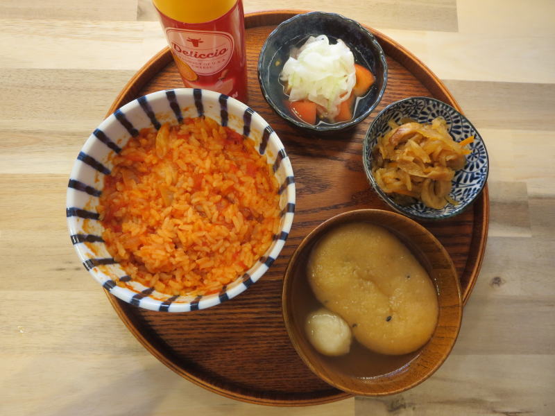 トマト雑炊(前日の残り)の献立
