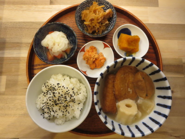 残り物で朝ごはんの献立