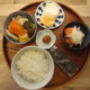 厚揚げと鶏肉の白だし煮(京都はんなり一菜)の献立