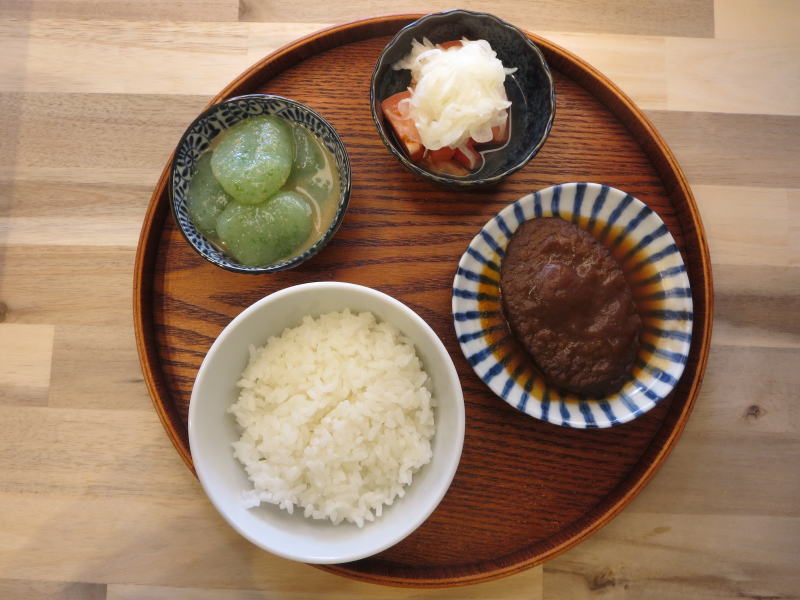 イシイのチキンハンバーグの献立