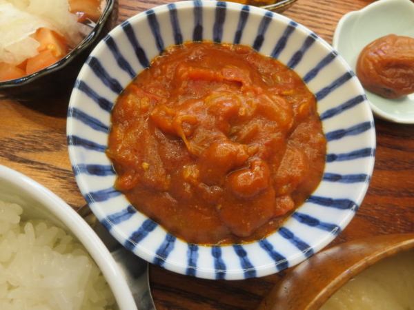 トマトカレー(前日の残り)