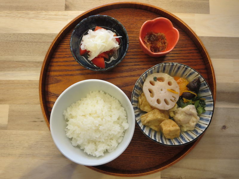 厚揚げと鶏肉の白だし煮(京都はんなり一菜)の献立