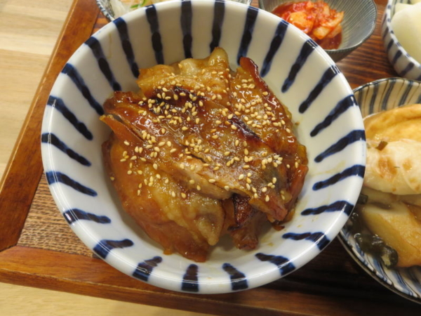 豚バラ丼