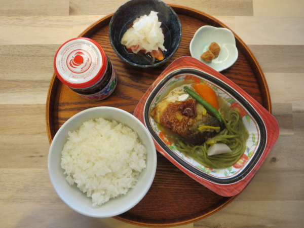 ゆず香るさばの白みそ煮(京都はんなり一菜)の献立