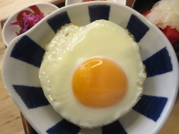 目玉焼き丼